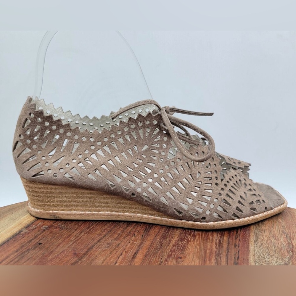 Jeffery Campbell Espejo Women's Perforated Lace-Up Shoes 7